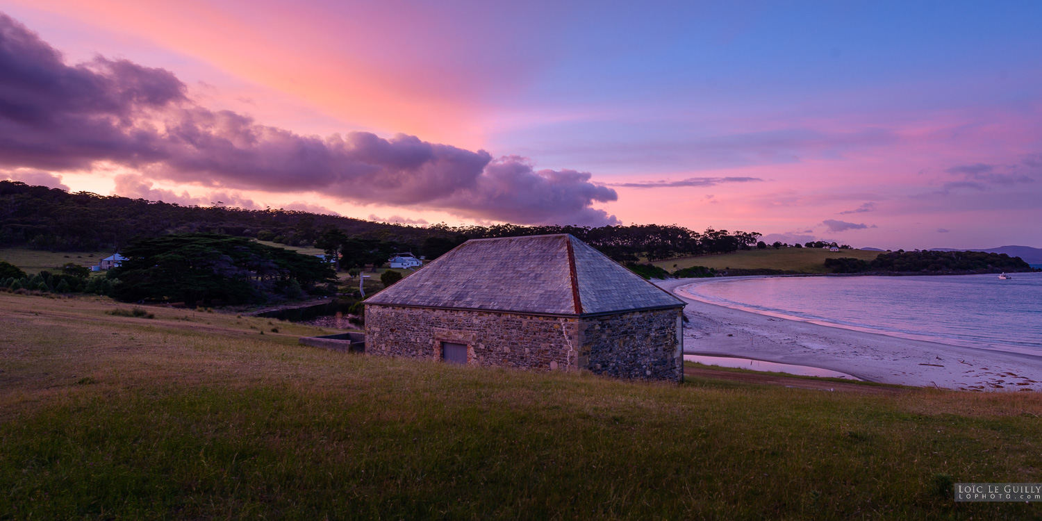 photograph of Maria Island Commissariat at dusk